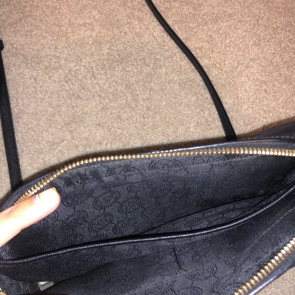 Michael Kors Crossbody Purse - LIKE NEW - Picture 2 of 2